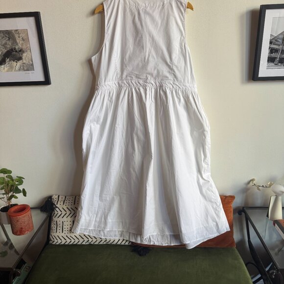 White Sleeveless Button-Down Dress - Picture 3 of 6